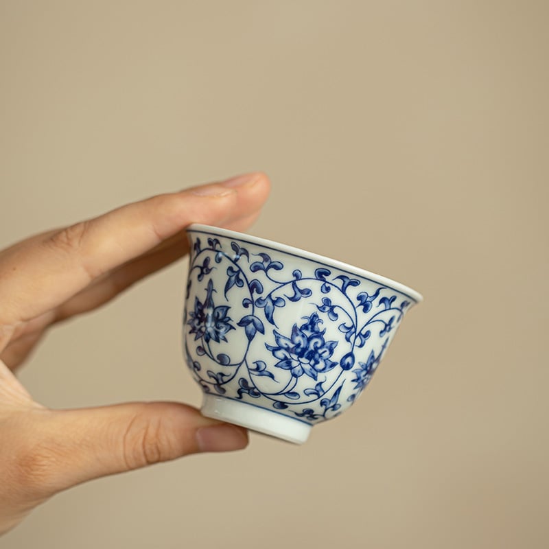 Blue-and-White Lotus Press Cup